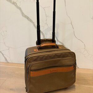 HARTMANN  UNDER SEAT , TWO WHEEL ROLLER BAG